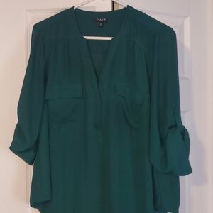 Torrid Emerald Green Blouse Torrid Size 00, Med/Large, Straight Size 10